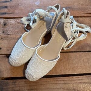 Dream Pairs Lace Wedges